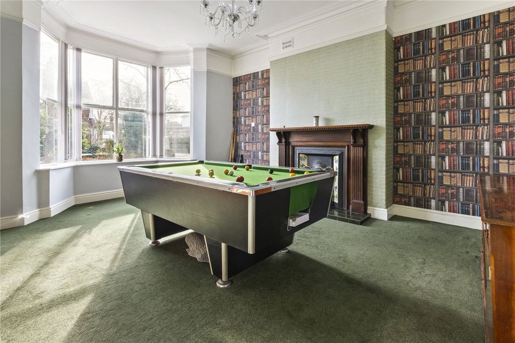 Property photo 2 of 29 Picture No. 27