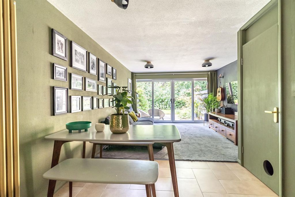 Property photo 1 of 19 Living Area