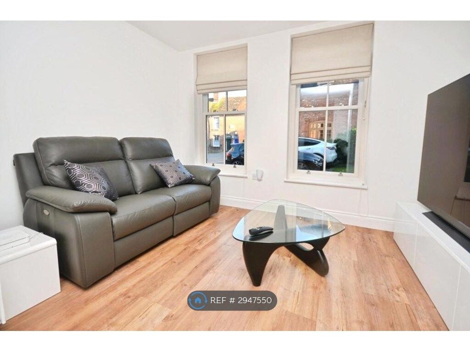 Property photo 3 of 11