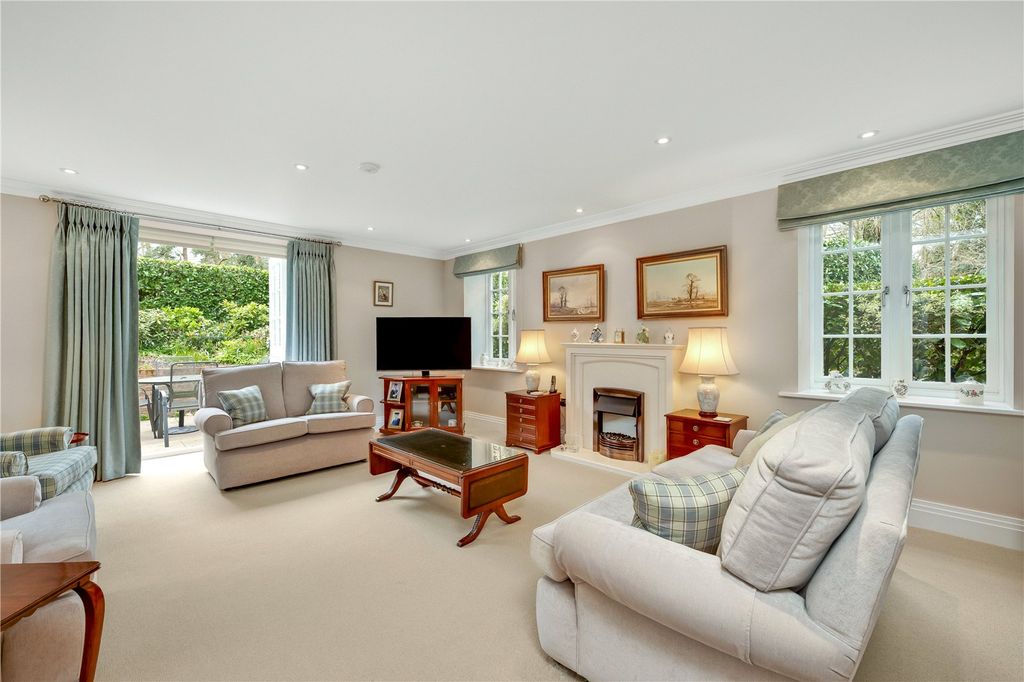 Property photo 2 of 14 Reception Room