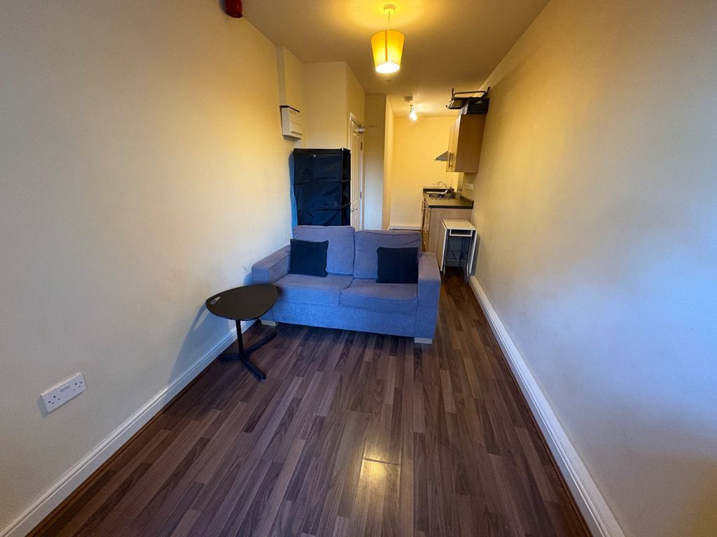 Property photo 1 of 8 Picture No. 16