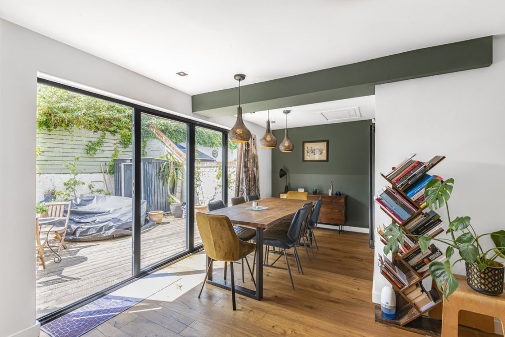 Property photo 3 of 11 869539 (4)