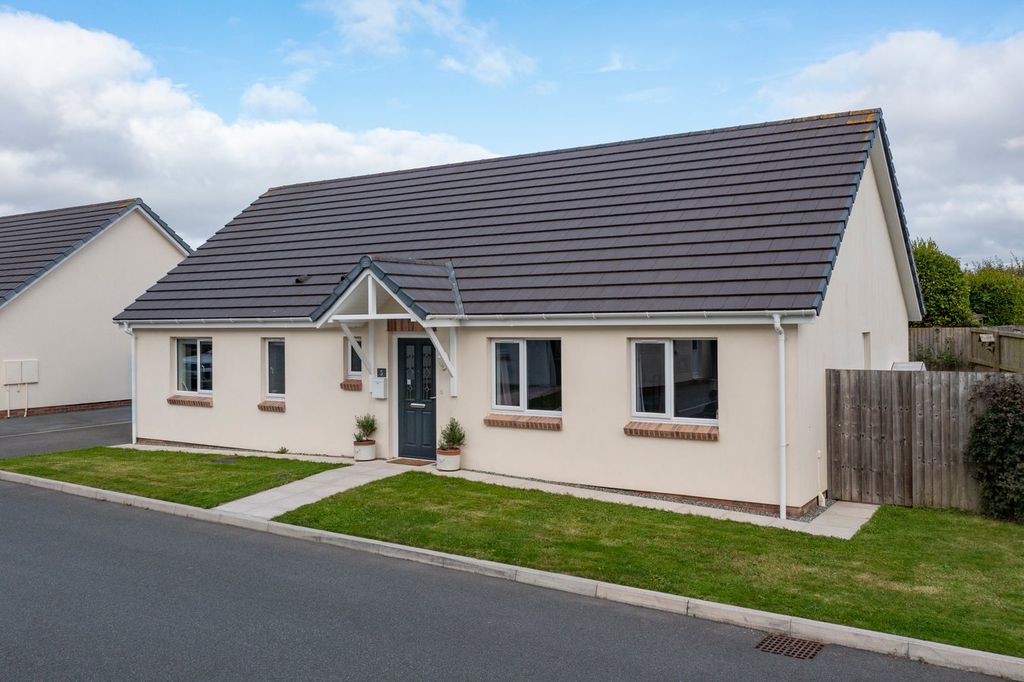 Property photo 1 of 29