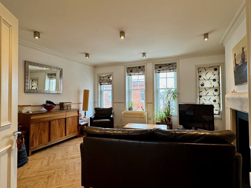 Property photo 2 of 6 2
