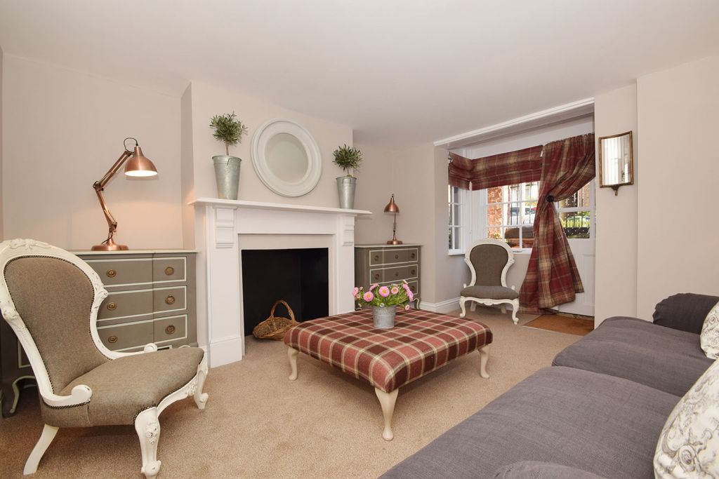 Property photo 1 of 7 Dnjsjcp - 44 Mars...