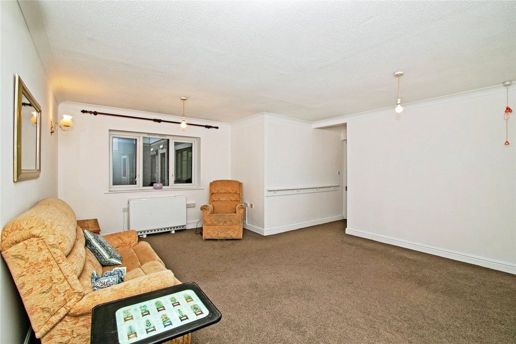 Property photo 3 of 15 Picture No. 14