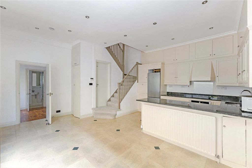 Property photo 1 of 15 Picture No. 16