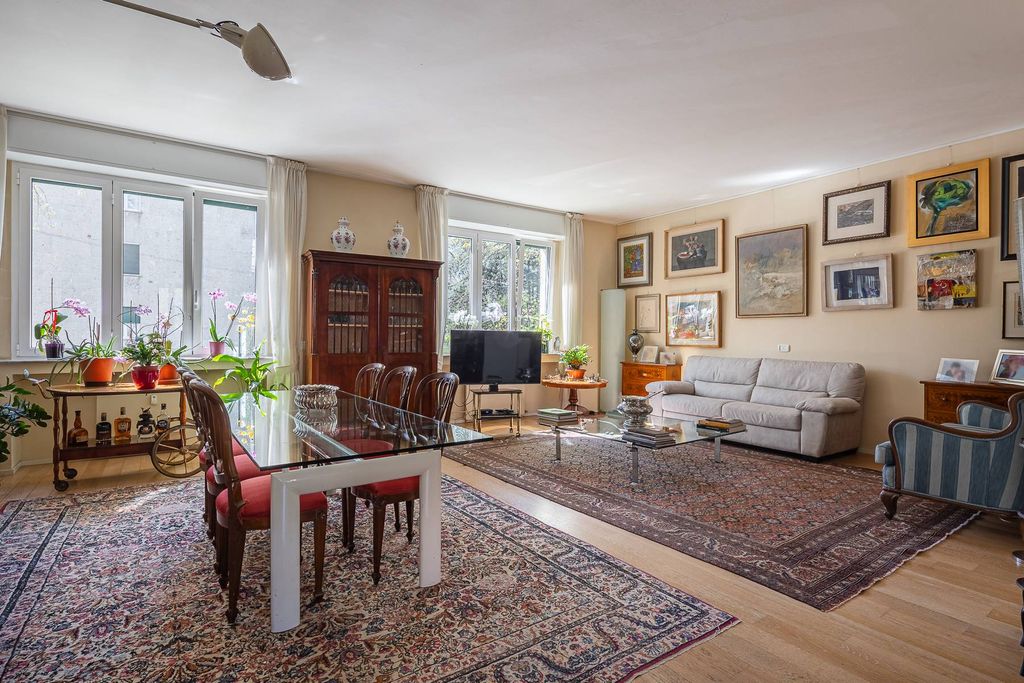 Property photo 1 of 28