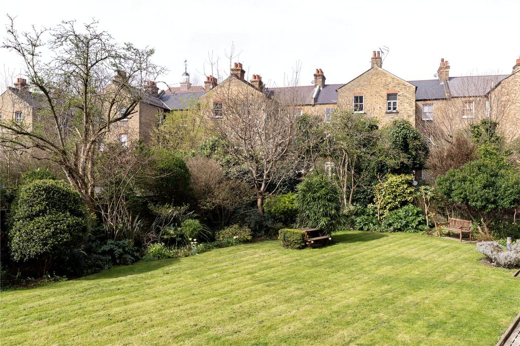 Property photo 3 of 29 Picture No. 30