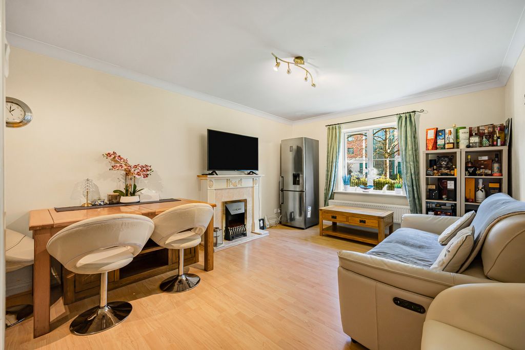 Property photo 2 of 16 Reception Room