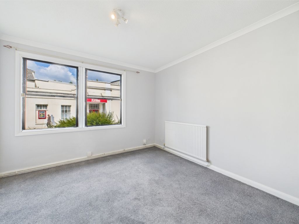 Property photo 2 of 4 Cam01740G0-Pr0394-Still001