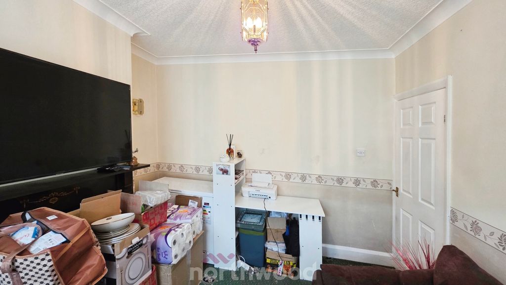 Property photo 3 of 20