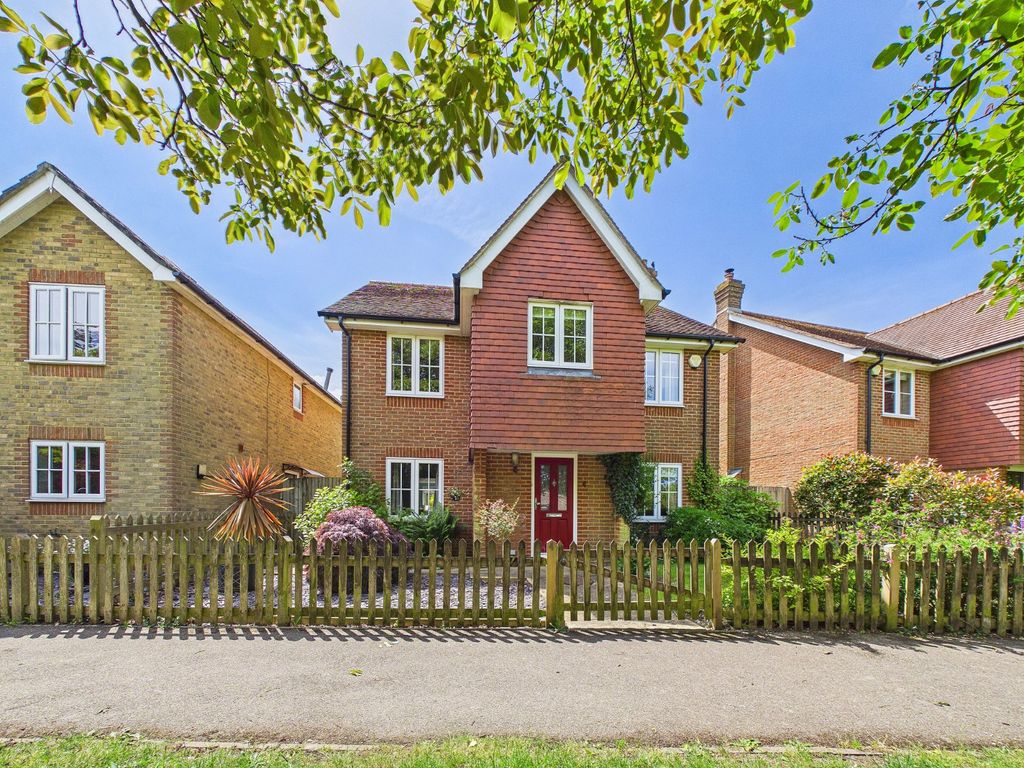 Property photo 1 of 28 Frontage