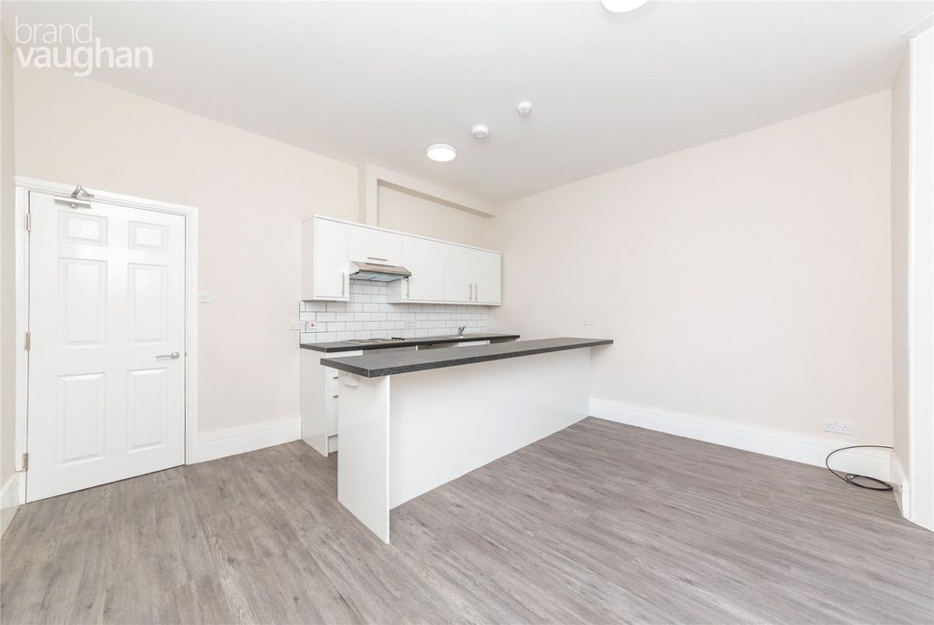 Property photo 3 of 9 Picture No. 09