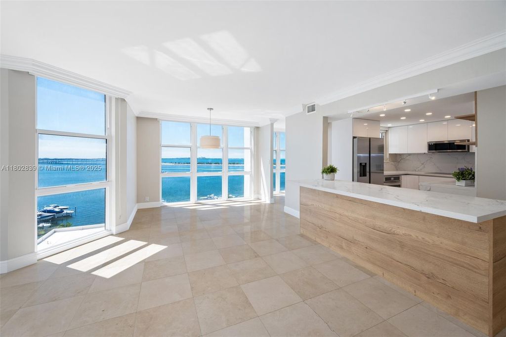 Property photo 2 of 30 <Alttext/>