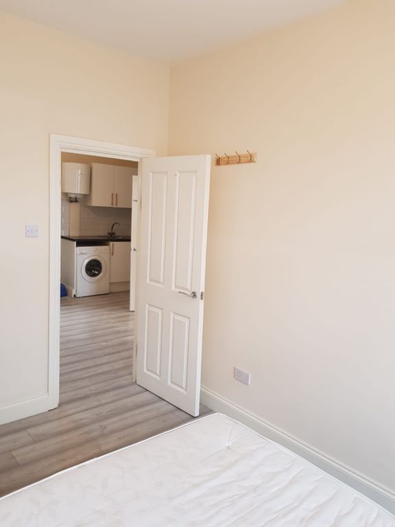 Property photo 2 of 26