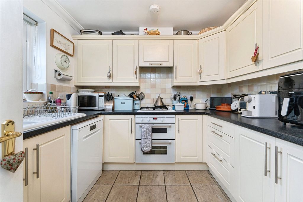 Property photo 2 of 41 Picture No. 89