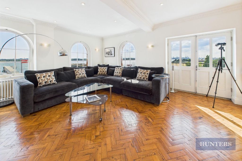 Property photo 2 of 25 Cam05152G0-Pr0149-Still066.Jpg