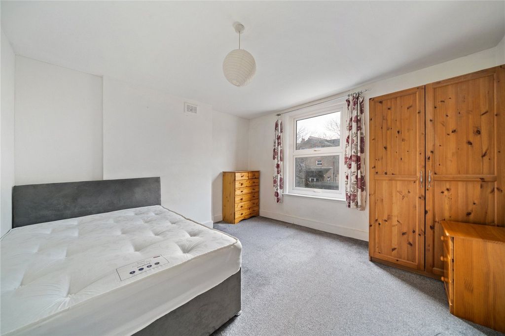 Property photo 2 of 10 Picture No. 13