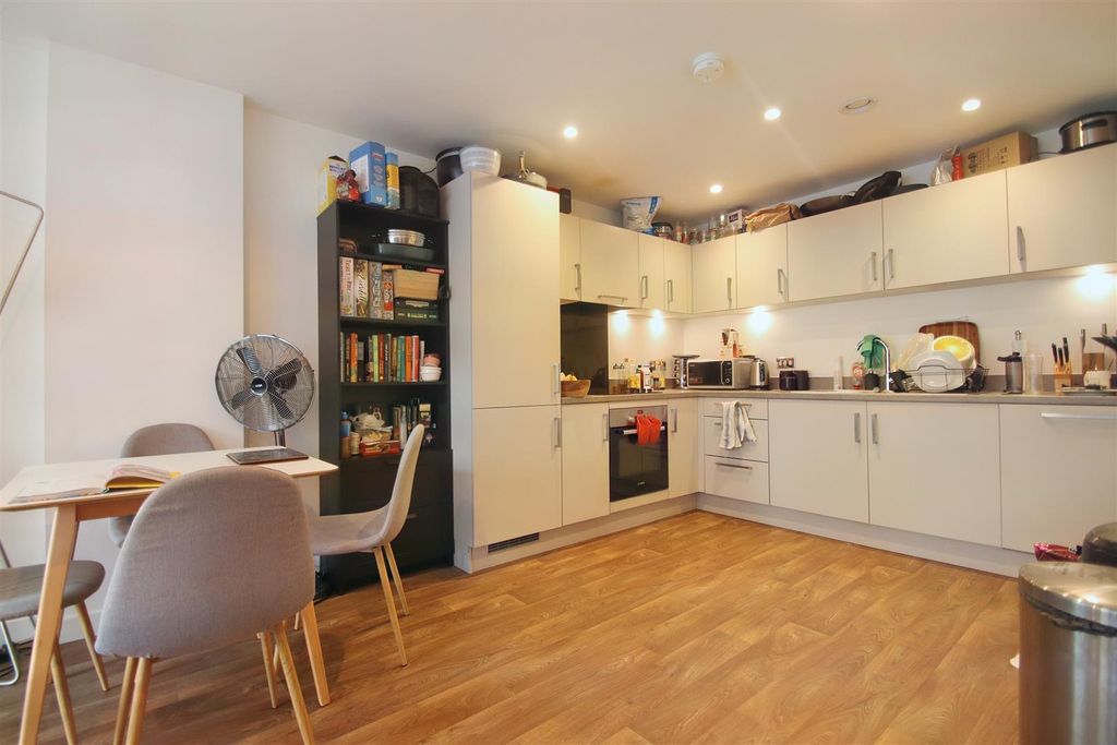 Property photo 3 of 12 Img_1110.Jpg