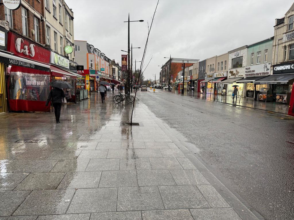 Property photo 1 of 2