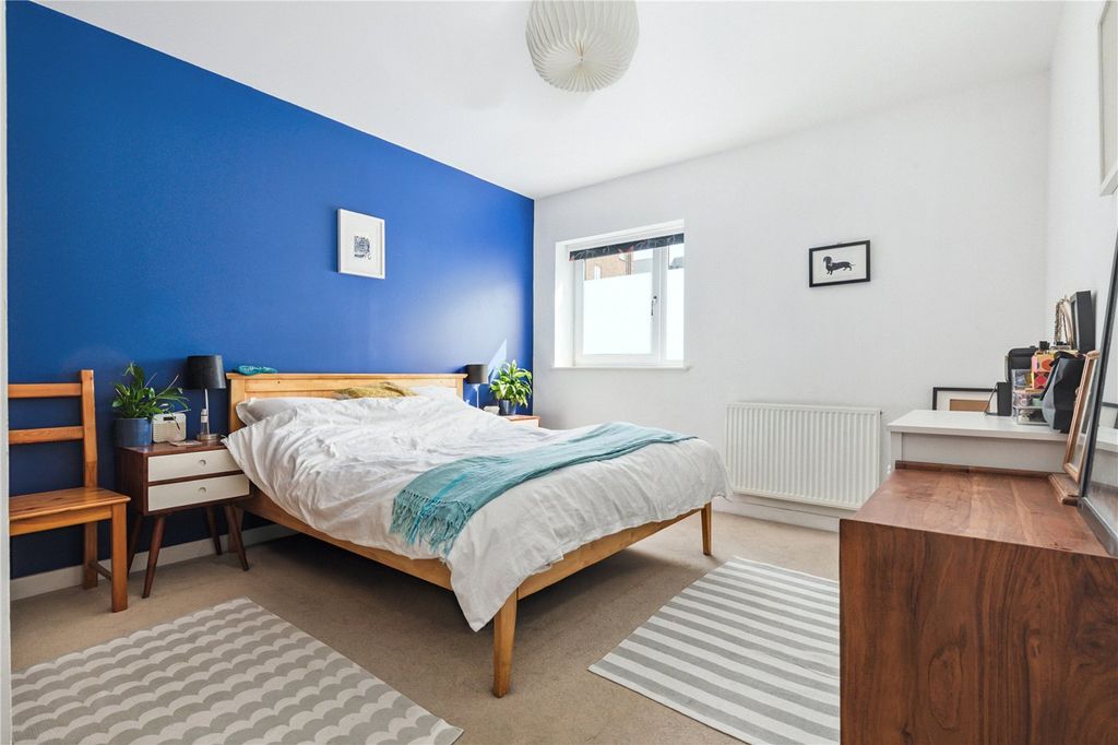 Property photo 2 of 11 Picture No. 10