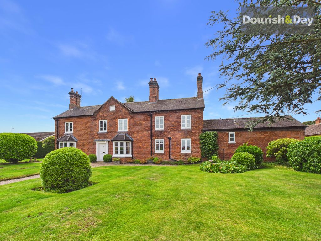 Property photo 1 of 32