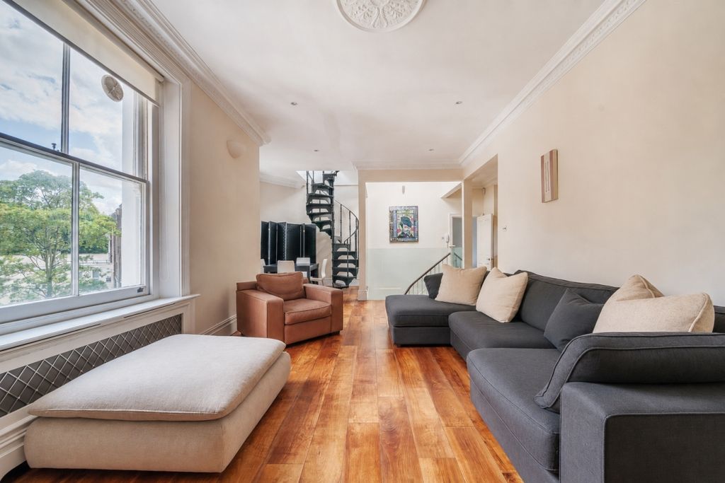 Property photo 1 of 11 1