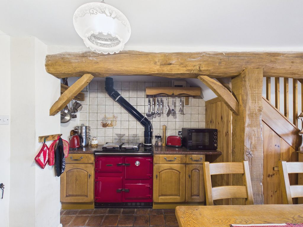 Property photo 2 of 30