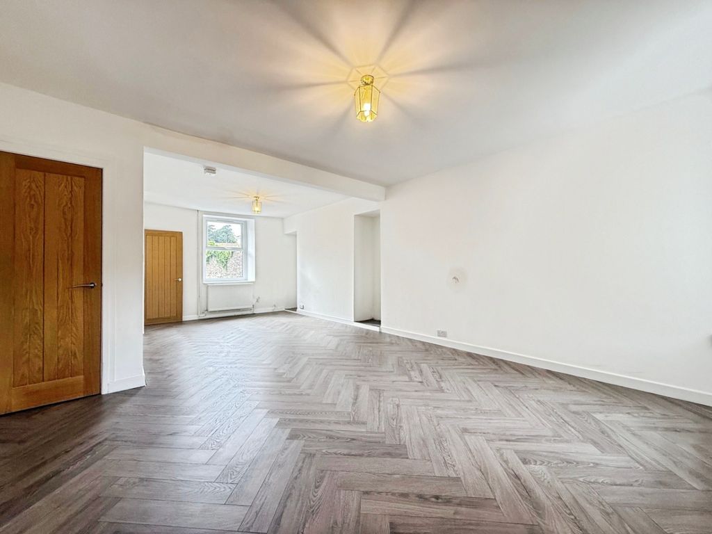 Property photo 3 of 21 4391446