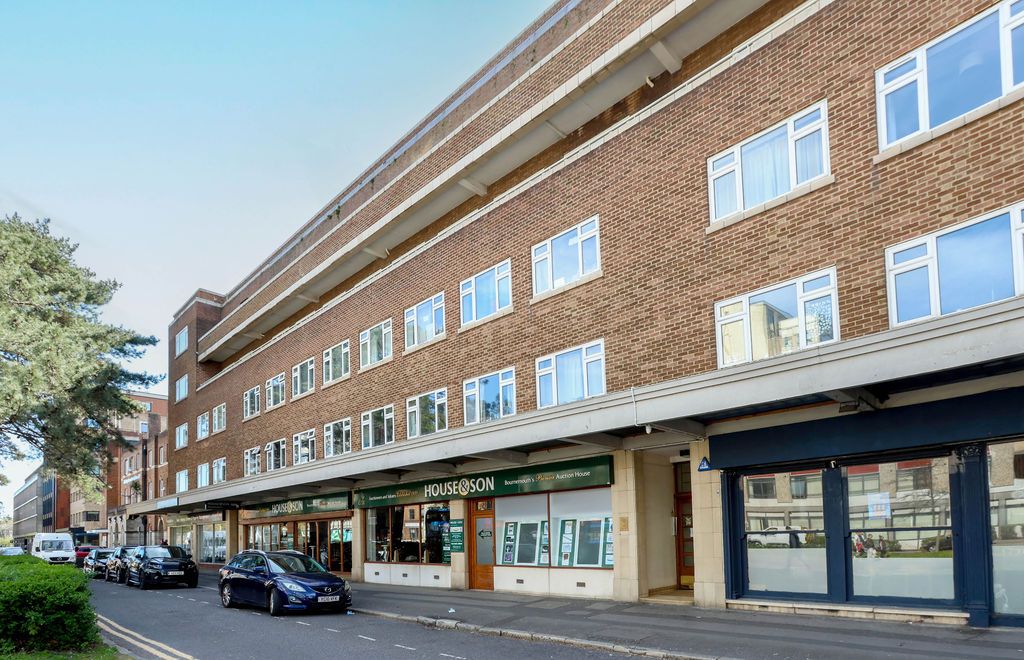 Property photo 2 of 16