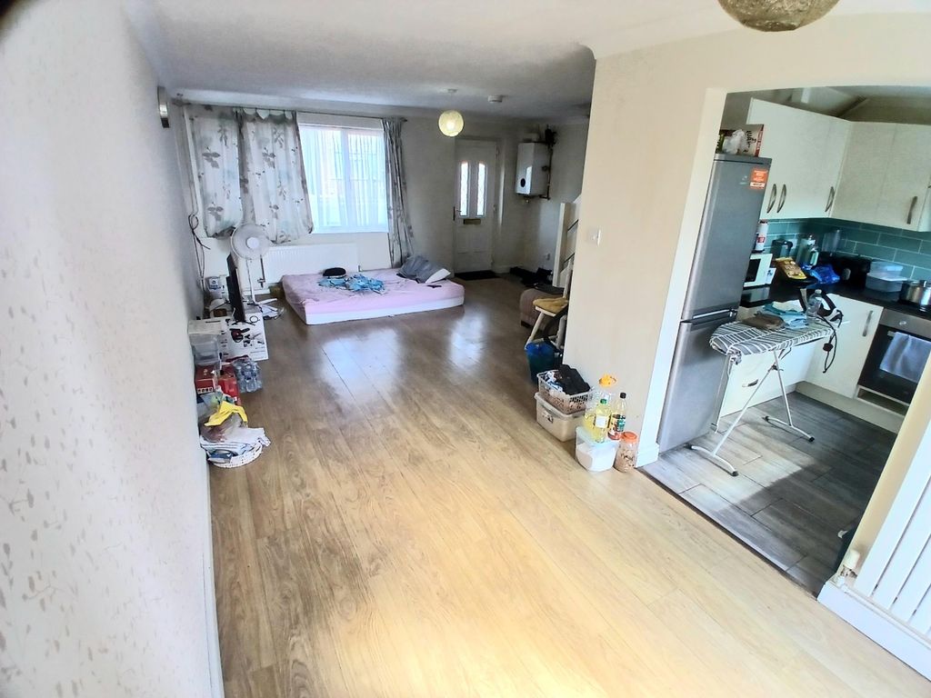 Property photo 3 of 17 Image
