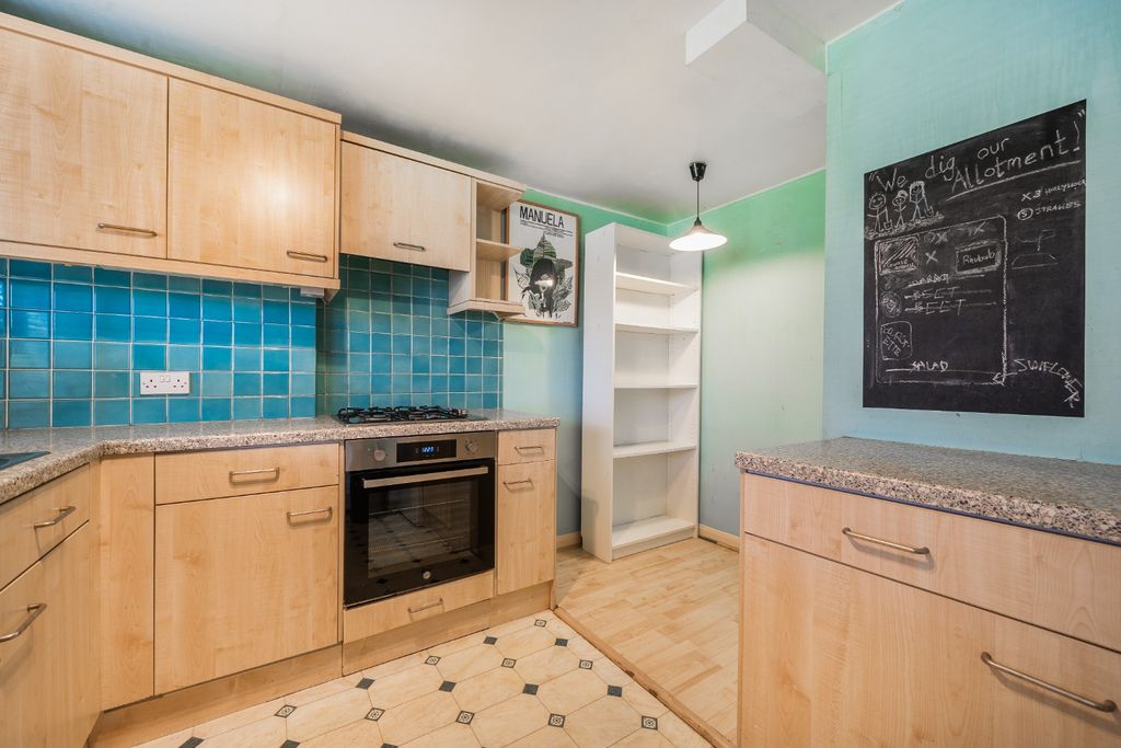 Property photo 2 of 15 5002941