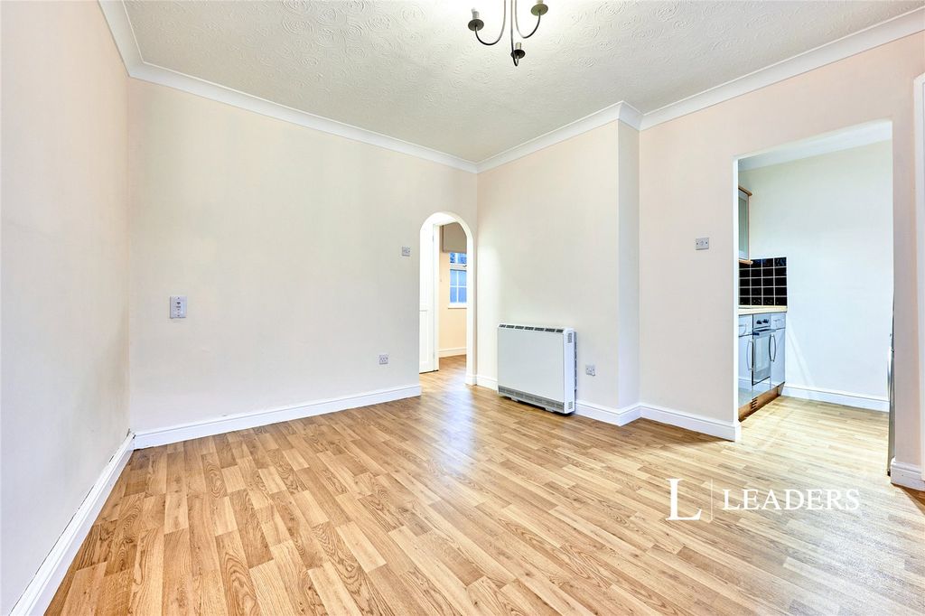 Property photo 3 of 12 Picture No. 32