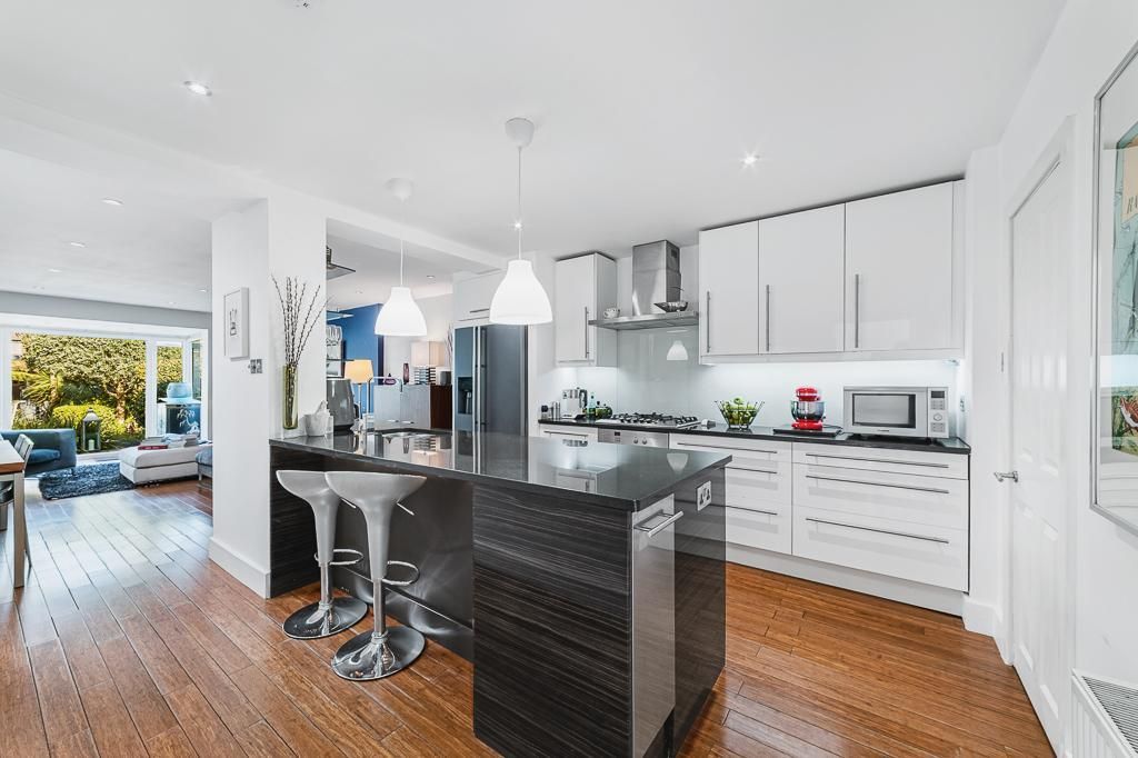 Property photo 3 of 30 Photo 3