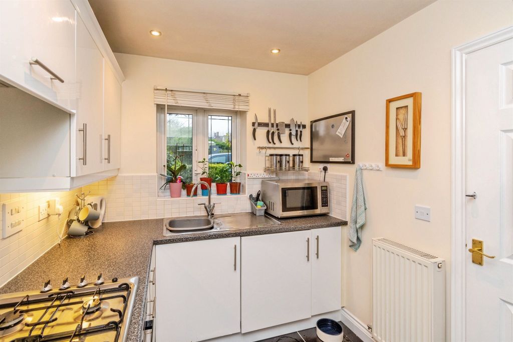 Property photo 3 of 17