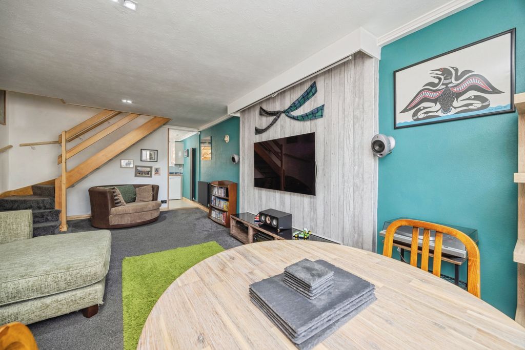 Property photo 3 of 21 2W8A0277