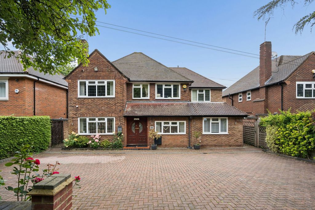 Property photo 1 of 21