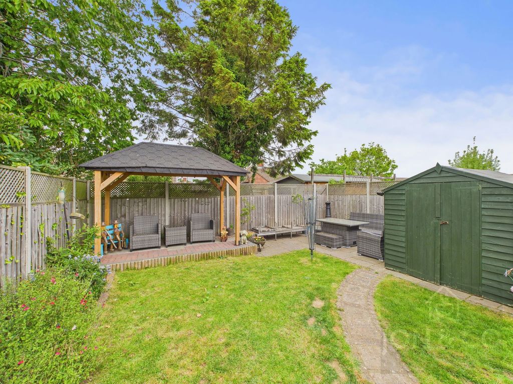 Property photo 2 of 14