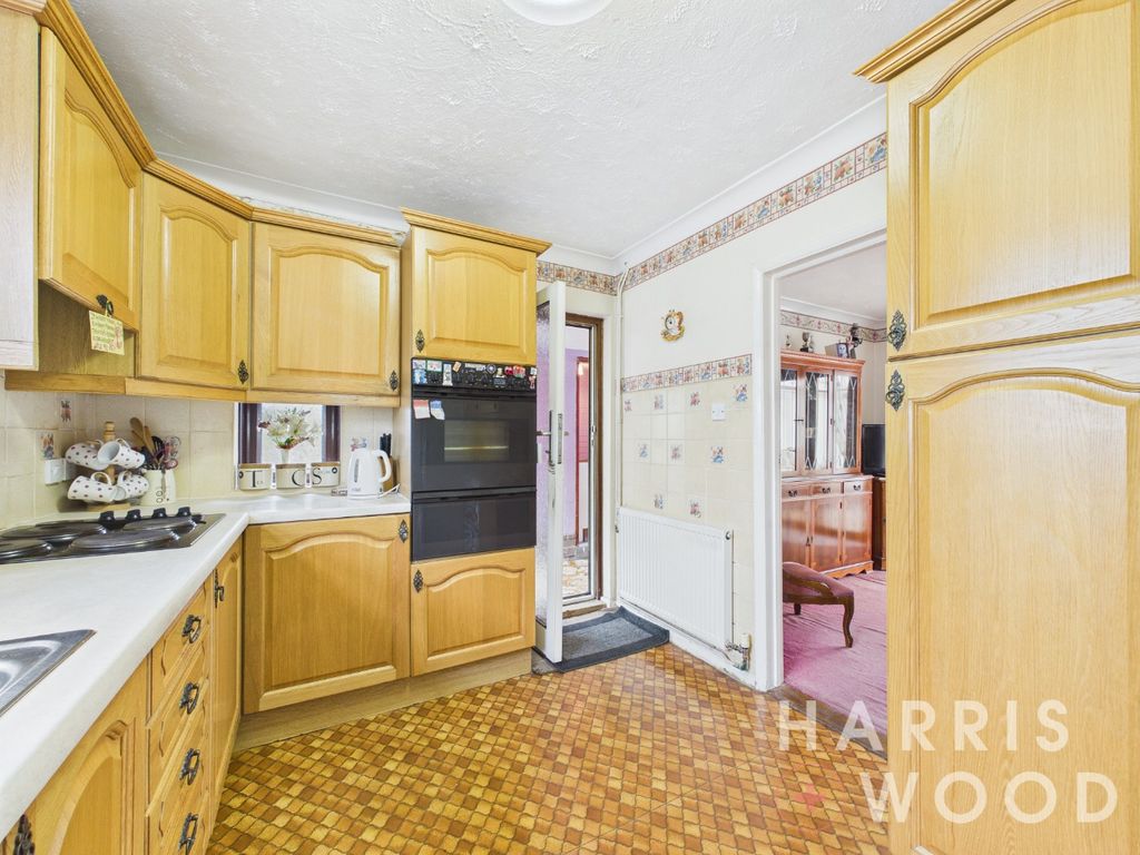 Property photo 2 of 35 5179652