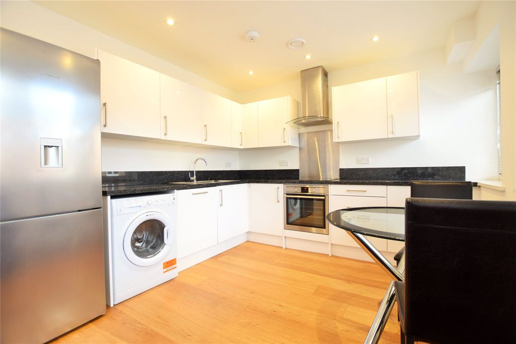 Property photo 2 of 5 Kitchen/Dining Area