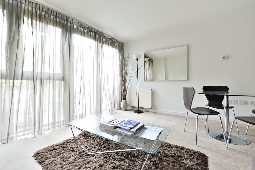 Property photo 3 of 11 Eden Grove