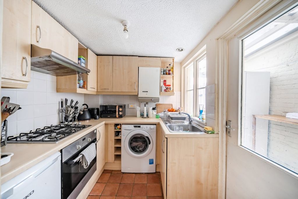 Property photo 3 of 10