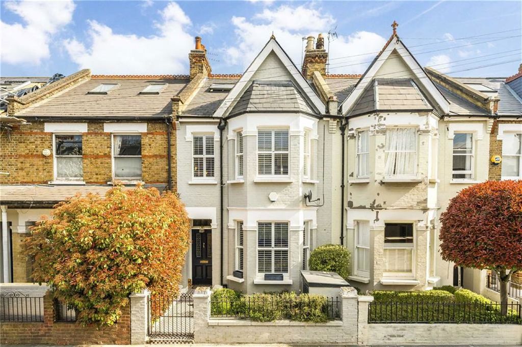 Property photo 1 of 19