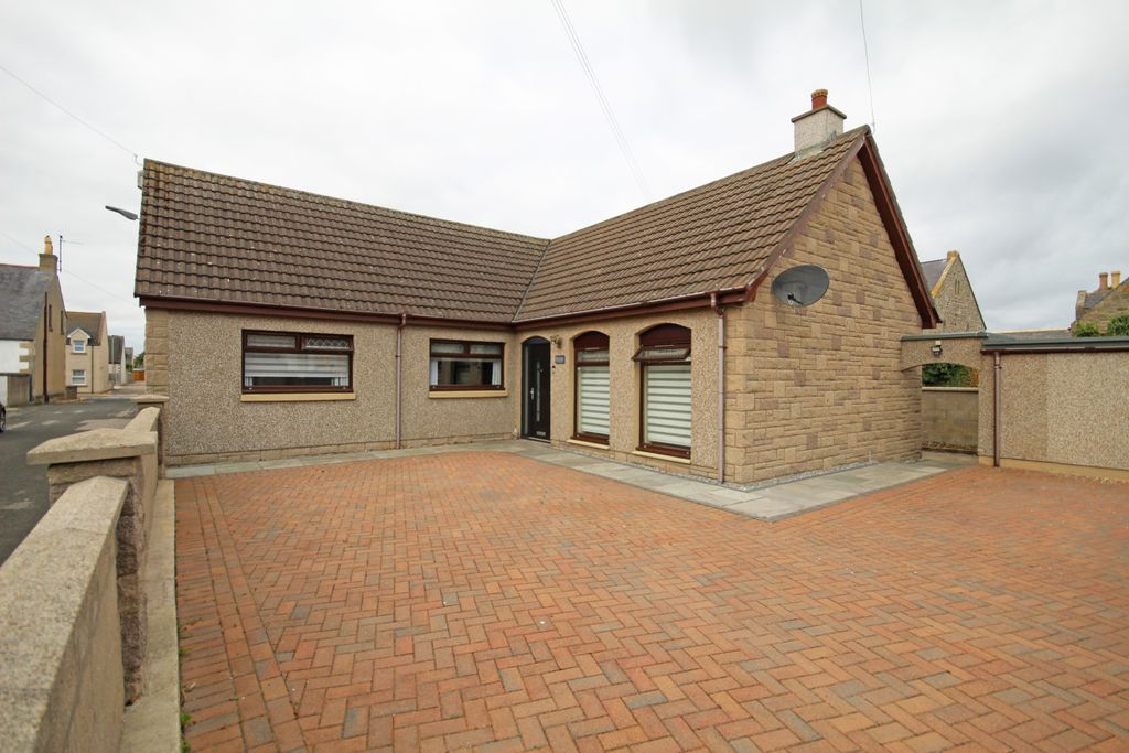 Property photo 1 of 28
