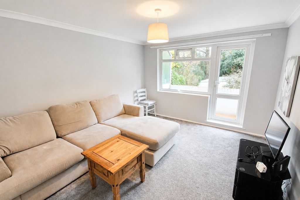 Property photo 2 of 6 Img_7470