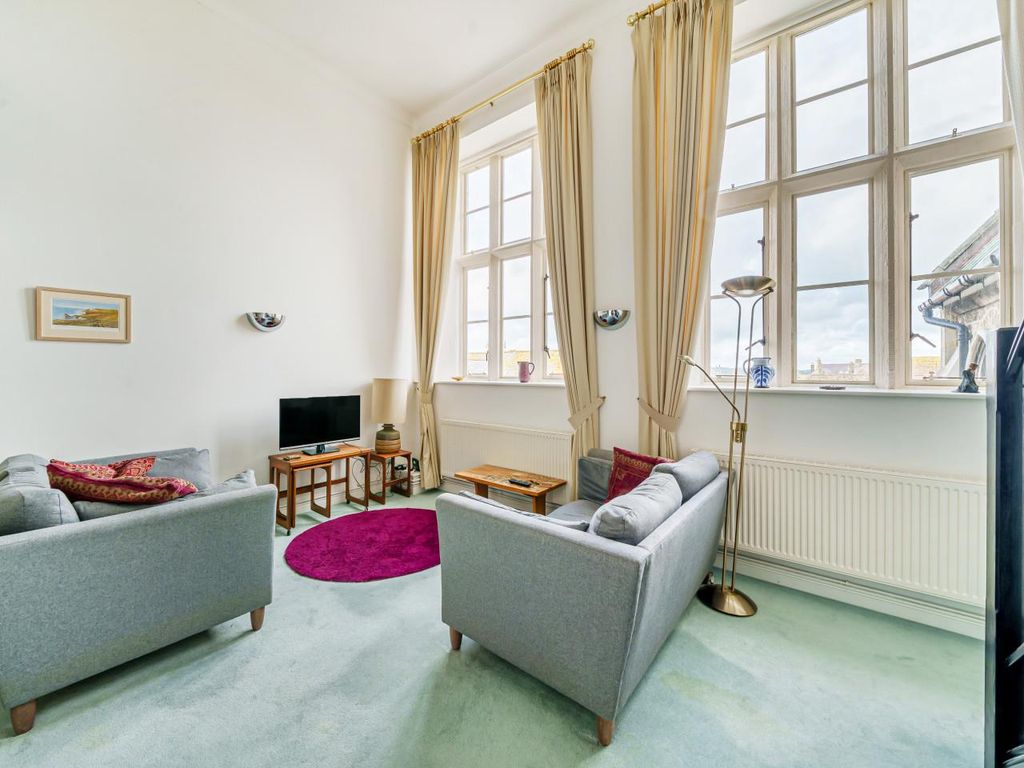 Property photo 2 of 15 Sitting Room