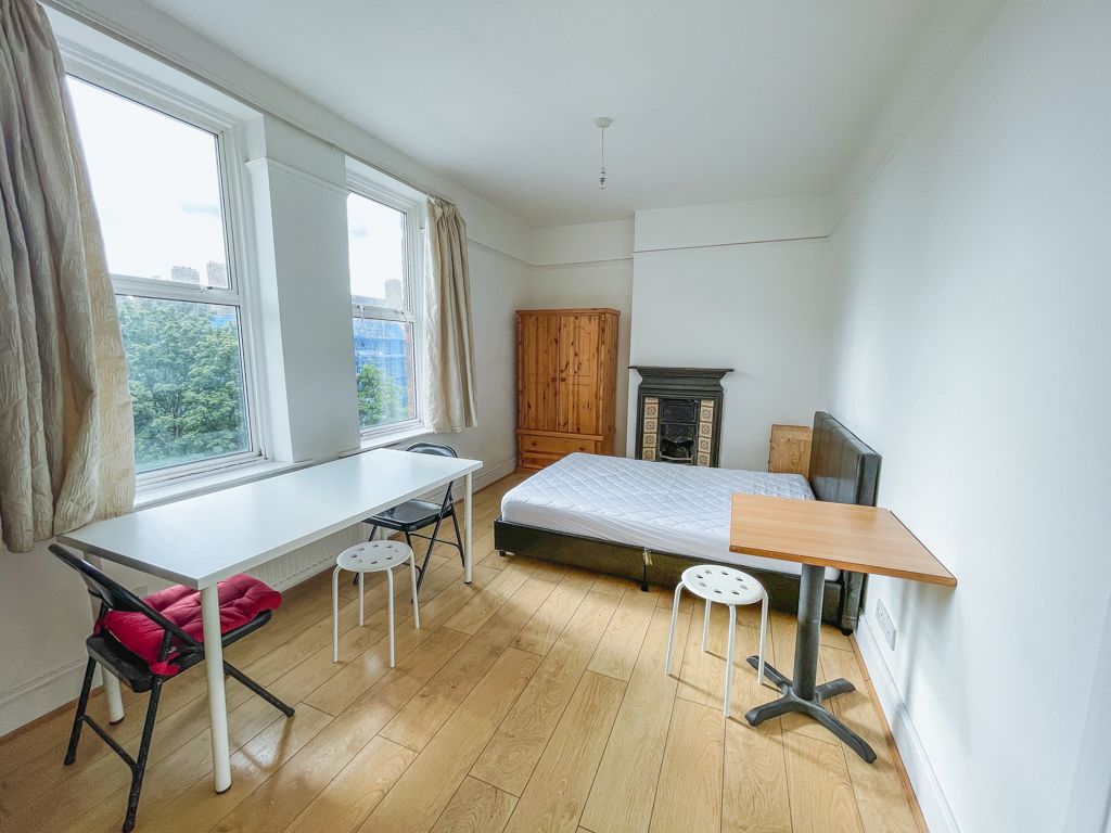 Property photo 2 of 3