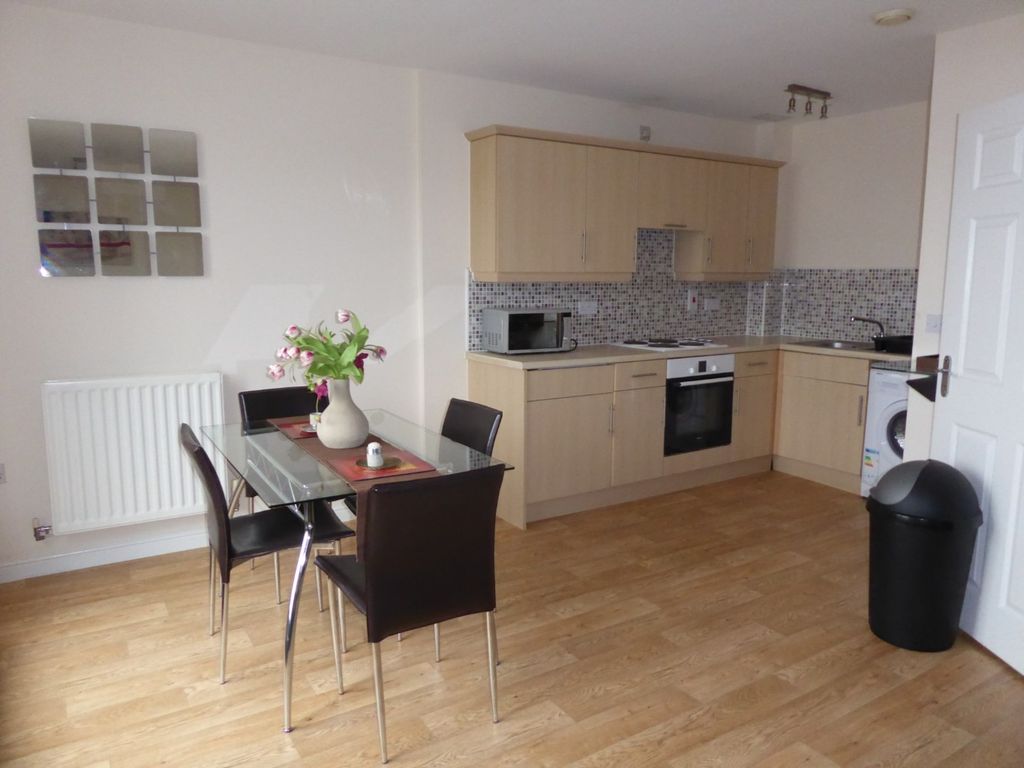 Property photo 3 of 10 4773532