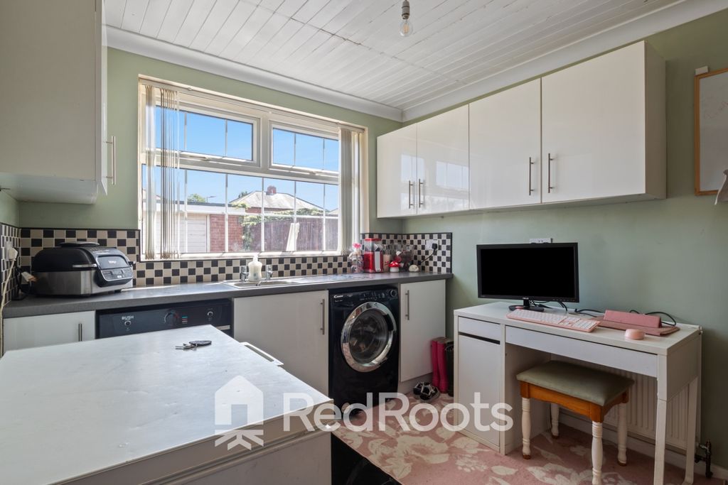 Property photo 2 of 22 4358652